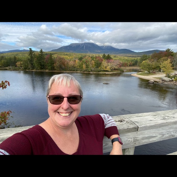 Meet your Posher, Michelle - Picture 2 of 2